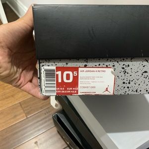 Air Jordan 4
